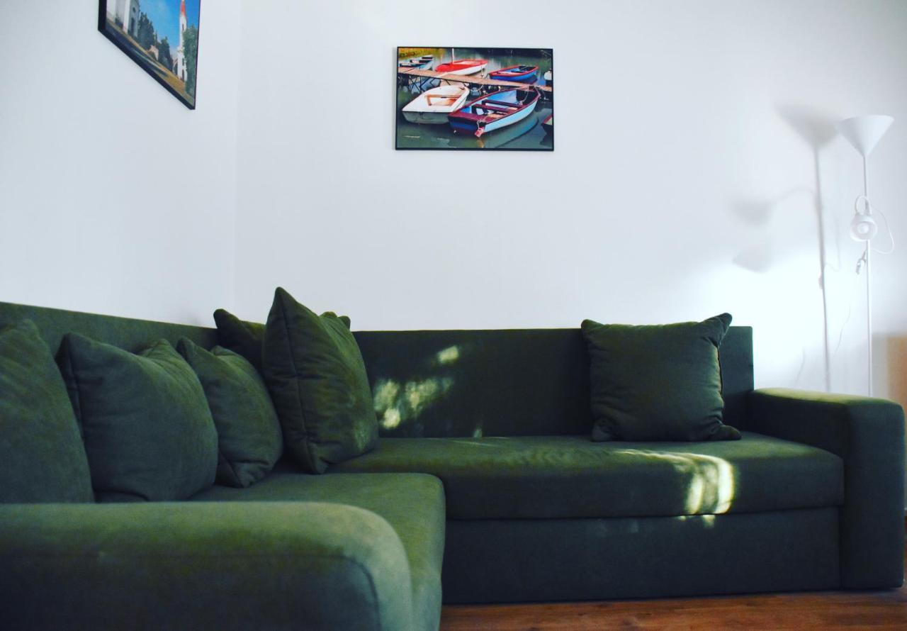 Pellegrini Apartman Balatonakali Exterior photo